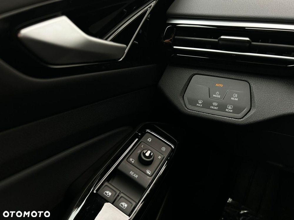 Volkswagen ID.4 - 17