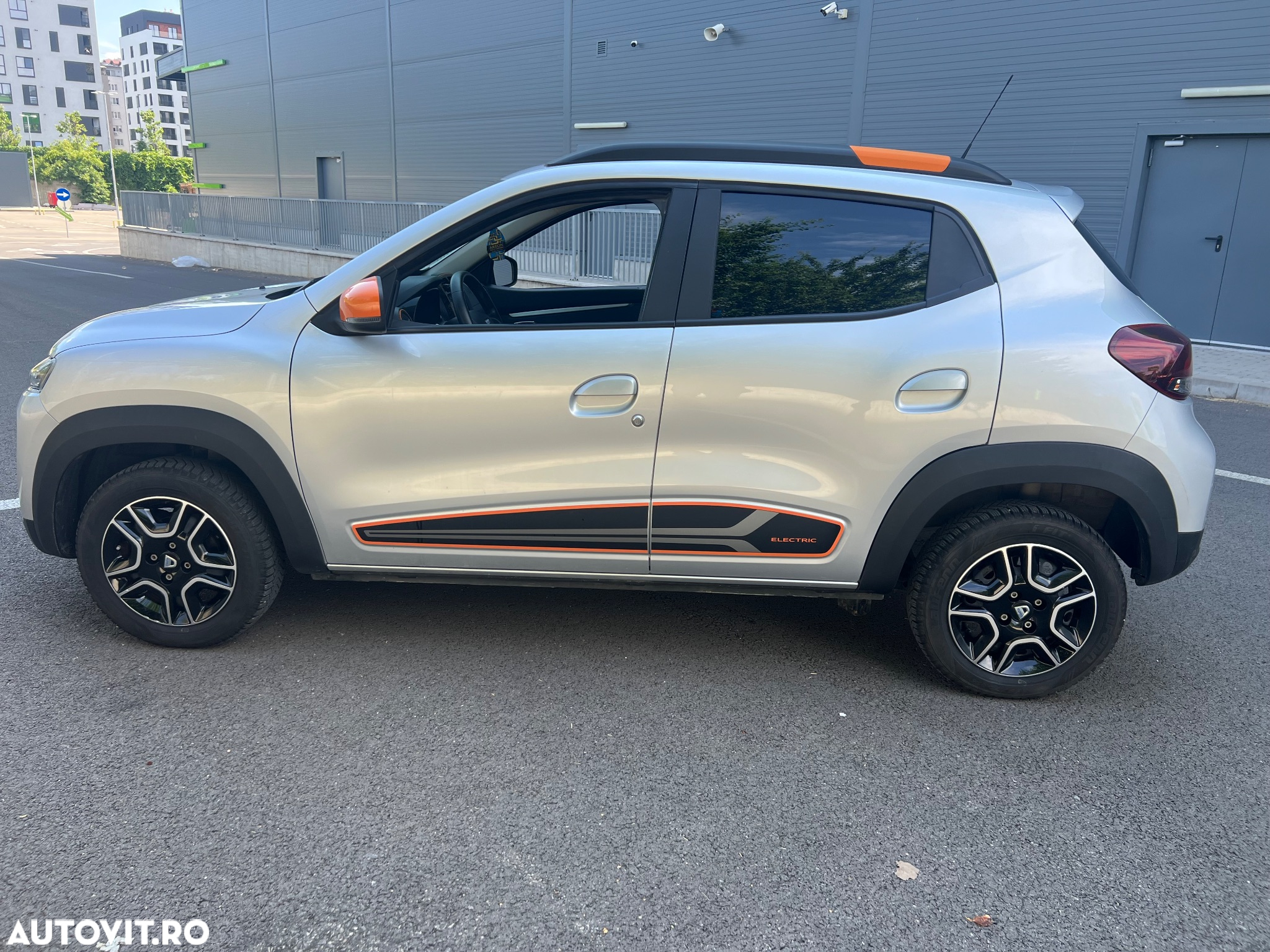Dacia Spring - 8
