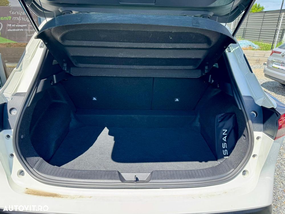 Nissan Qashqai 1.3 DIG-T MHEV Xtronic Tekna - 38