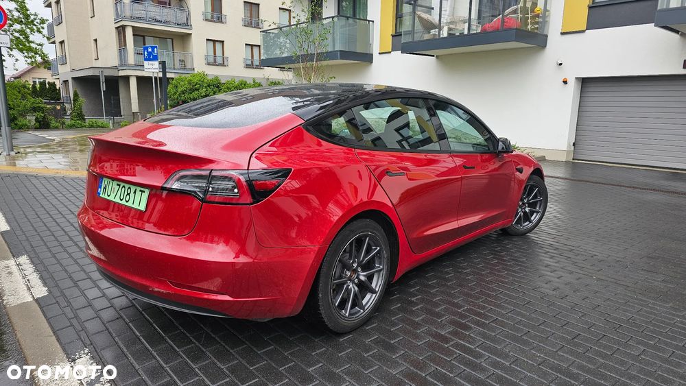 Tesla Model 3 - 5