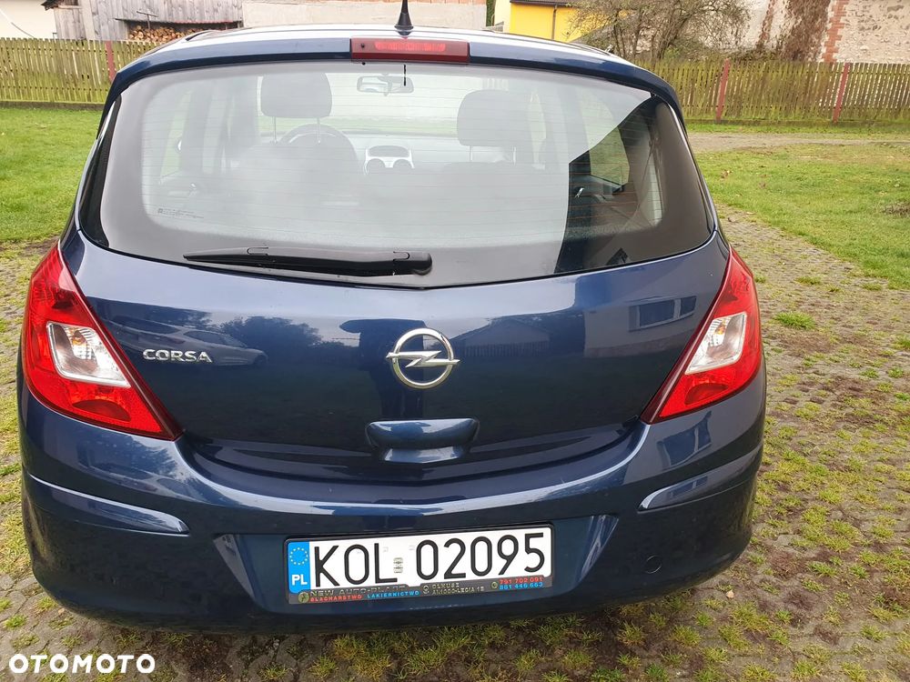Opel Corsa 1.2 16V Cosmo - 2