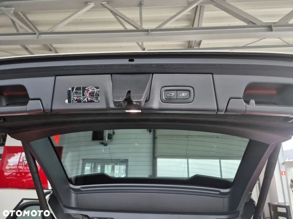 Volvo V90 Cross Country D5 AWD Pro - 17