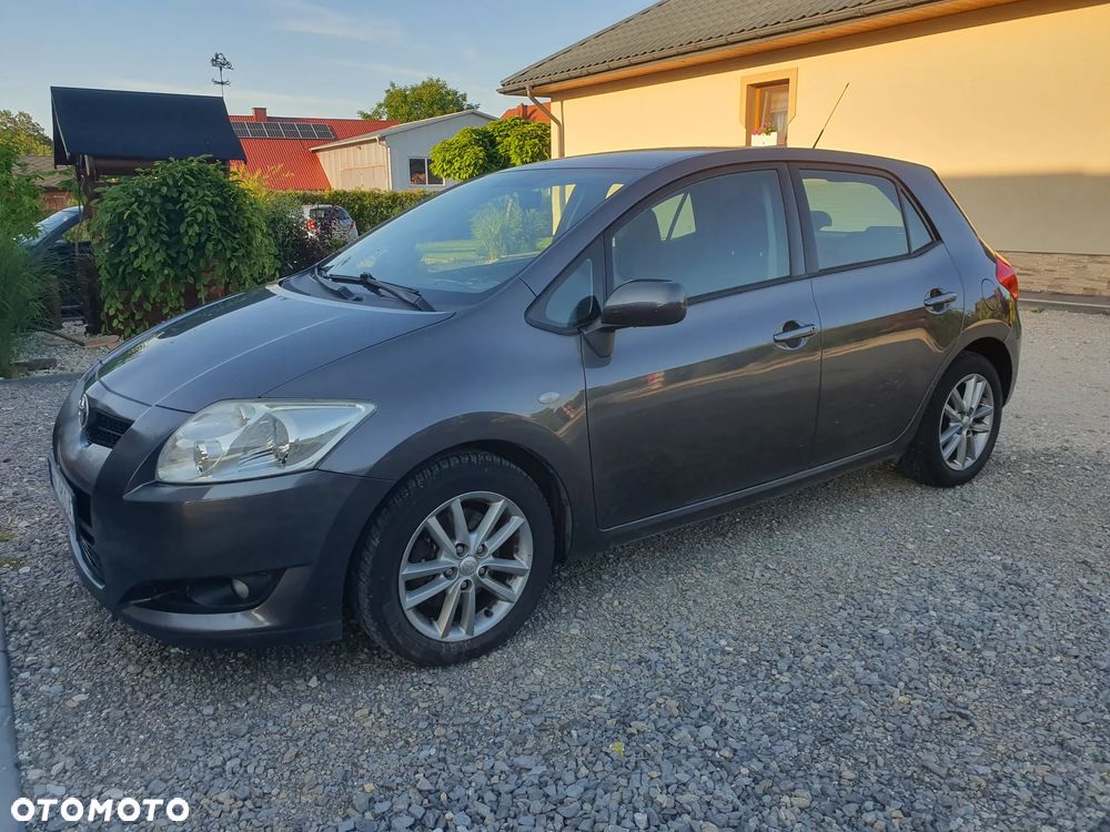 Toyota Auris - 14
