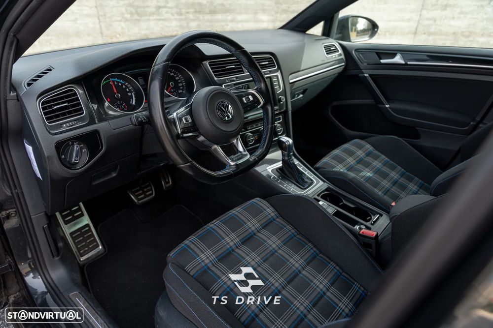 VW Golf 1.4 GTE Plug-In-Hybrid DSG - 6