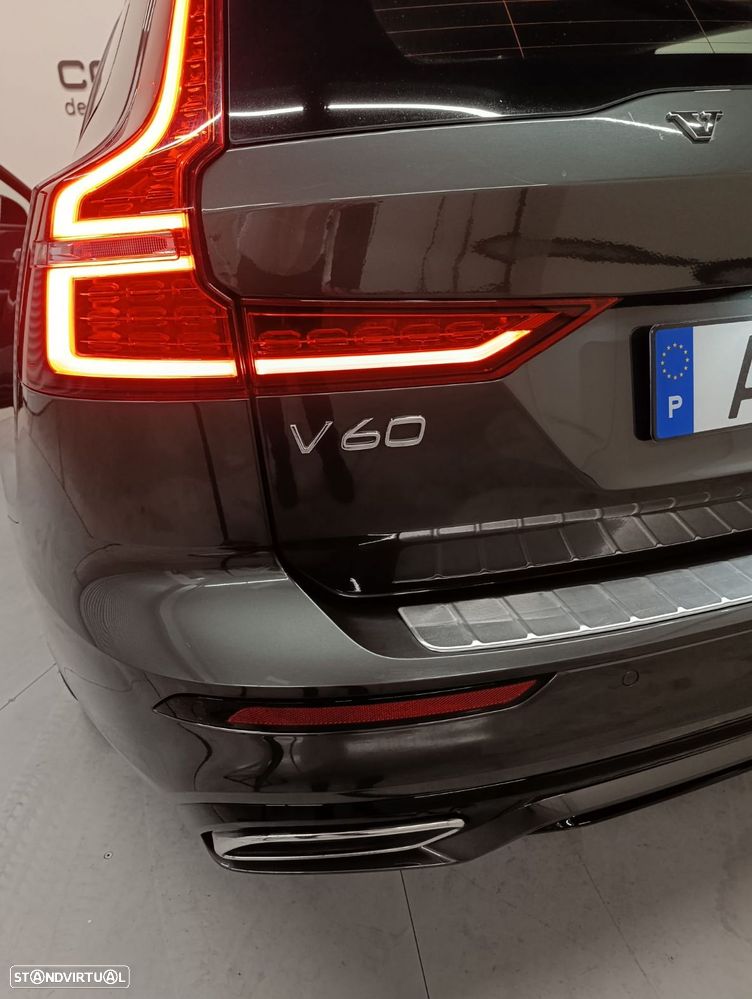 Volvo V60 2.0 T6 AWD TE R-Design Expression - 27