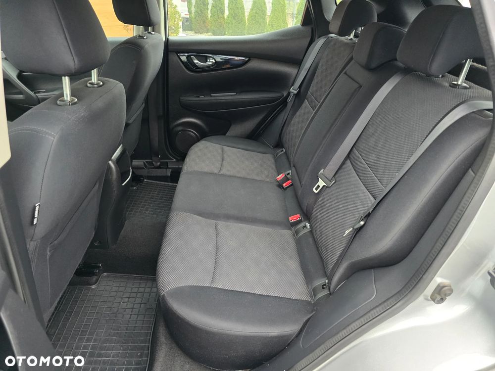 Nissan Qashqai 1.6 DCi Acenta EU6 - 18