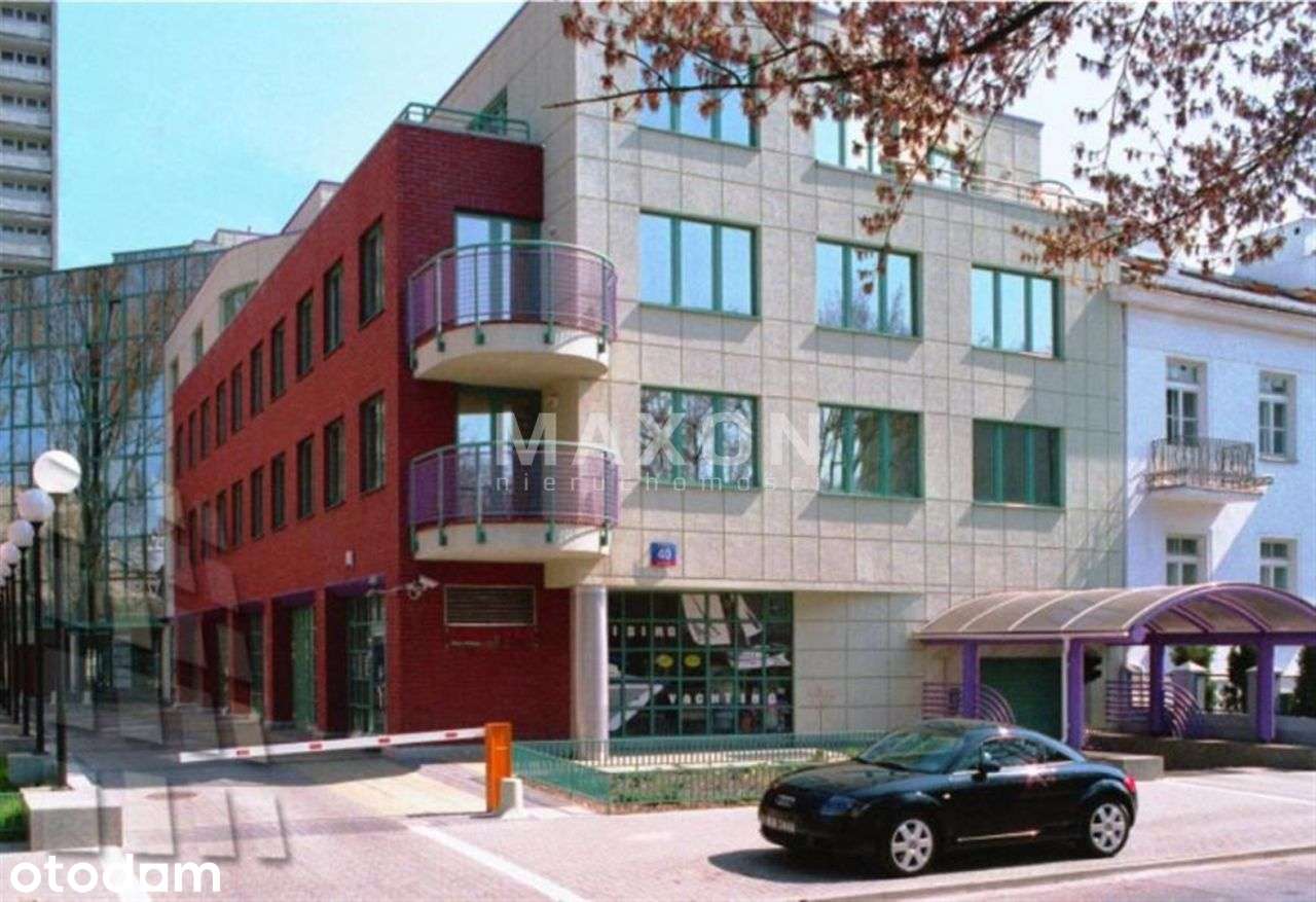 Niewielki lokal usługowy 45 m2