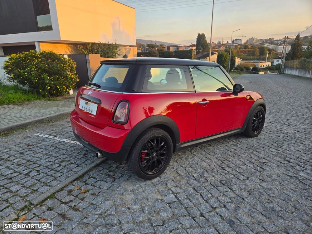 MINI 3 Portas Cooper D - 5