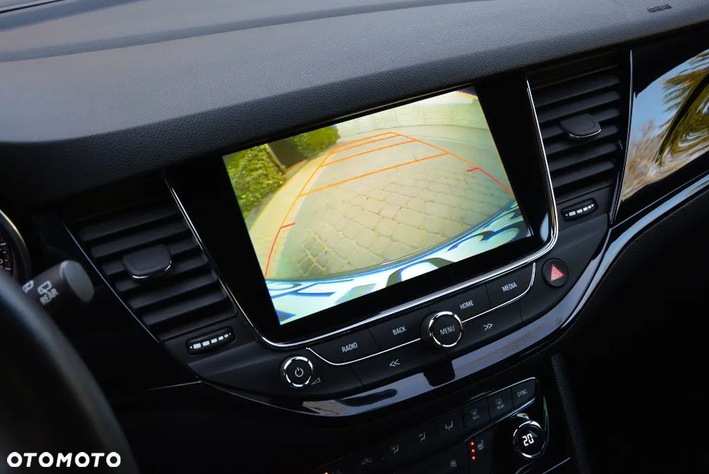 Opel Astra 1.4 Turbo Innovation - 11