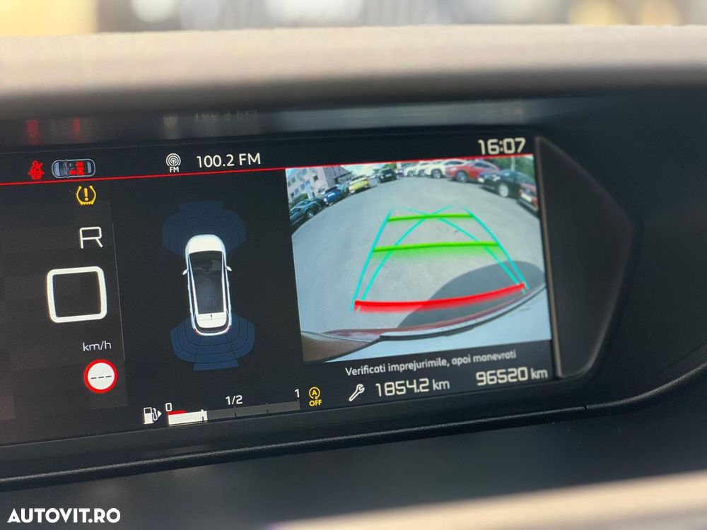 Citroën C4 Picasso - 25