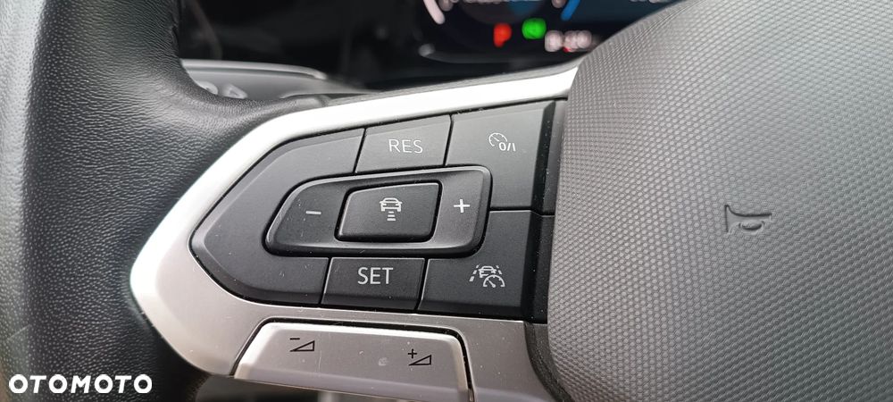 Volkswagen Golf - 13