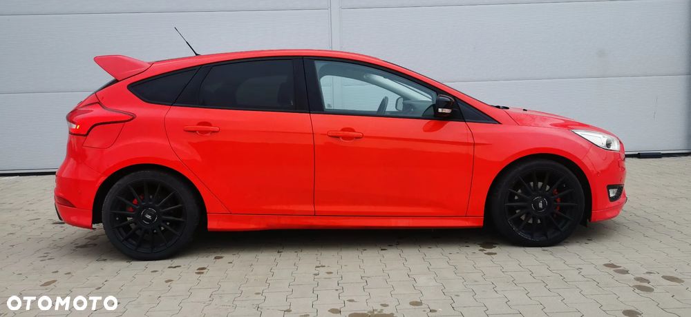 Ford Focus 1.5 EcoBoost STart-Stopp-System ST-LINE - 6
