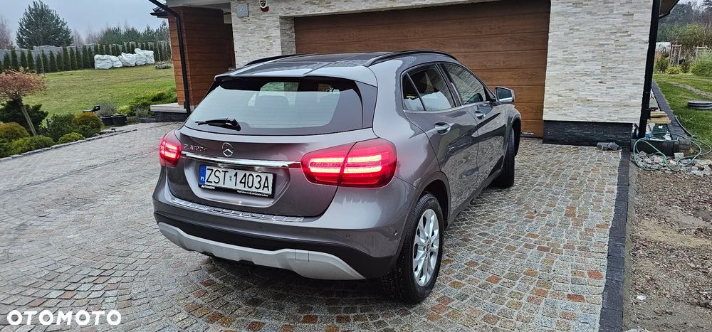 Mercedes-Benz GLA - 3