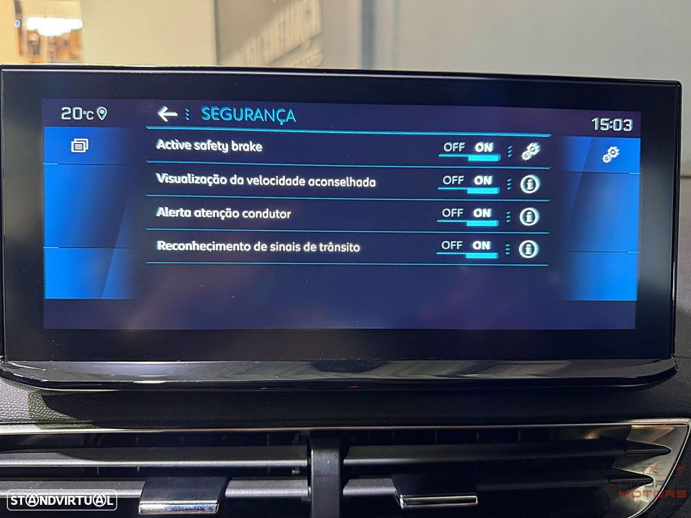 Peugeot 3008 1.2 PureTech Allure Pack EAT8 - 33