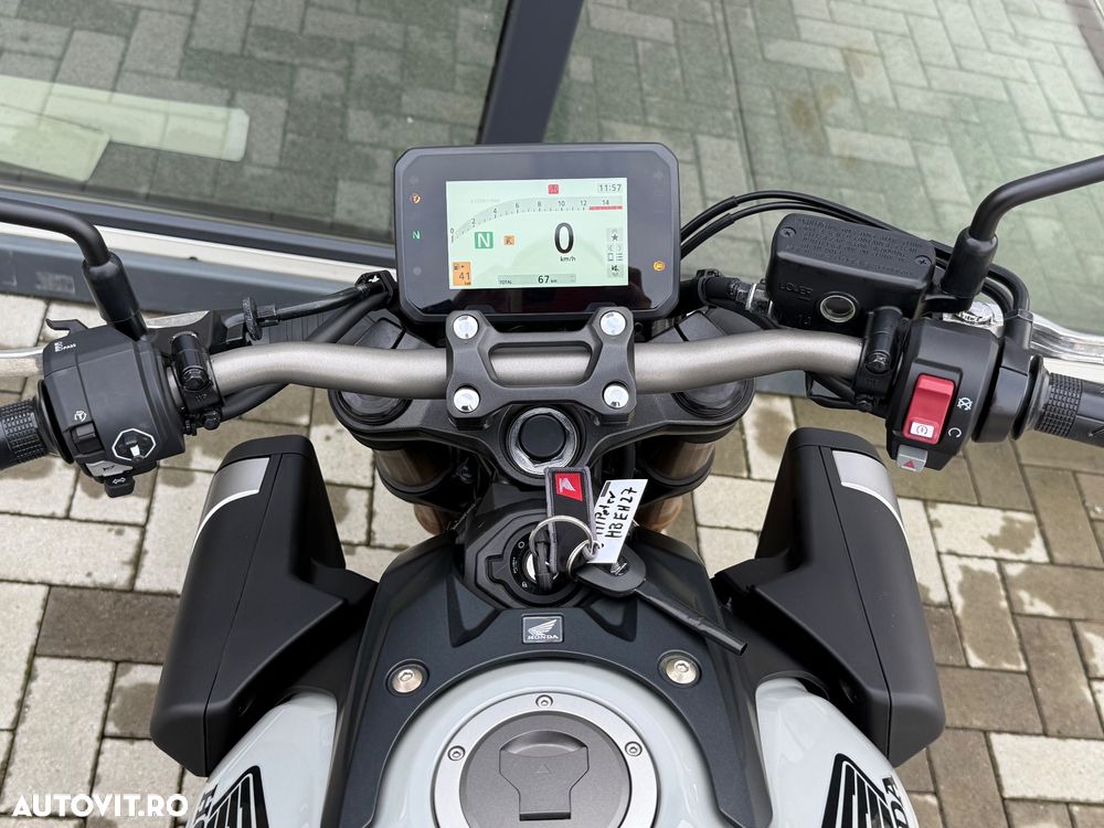 Honda CB 650R - 10