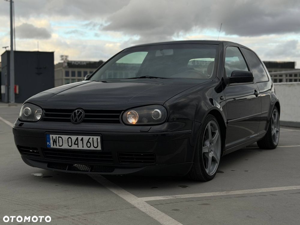 Volkswagen Golf - 2