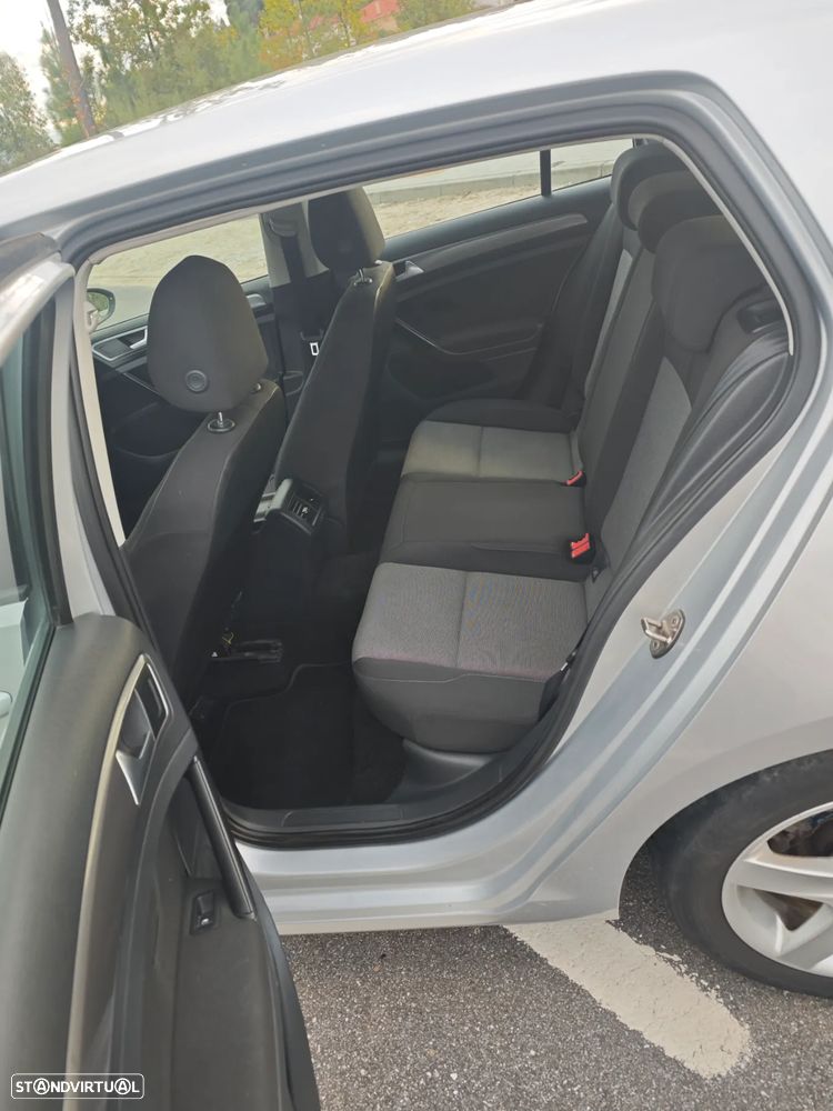 VW Golf 1.6 TDi DPF BlueMotion - 7