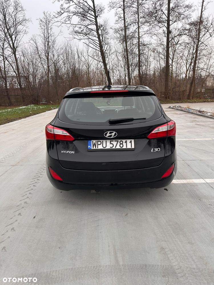Hyundai i30 1.6 CRDi Automatik Style - 8