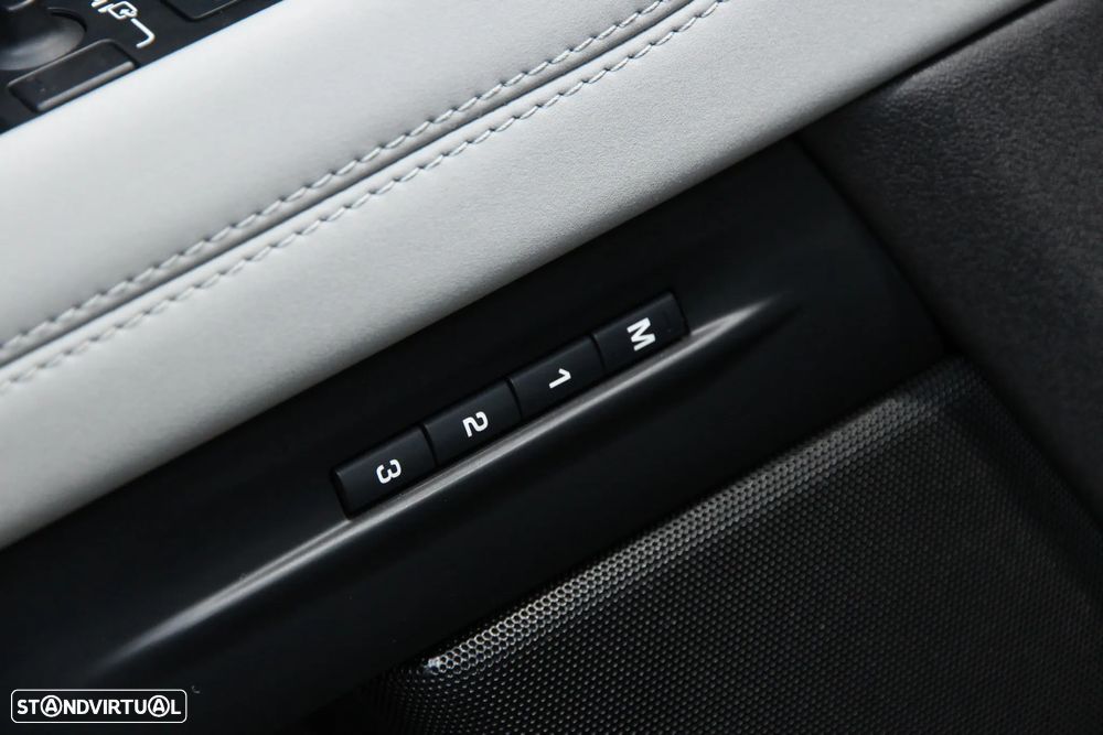 Land Rover Range Rover Evoque 1.5 P160 Dynamic SE Auto - 15