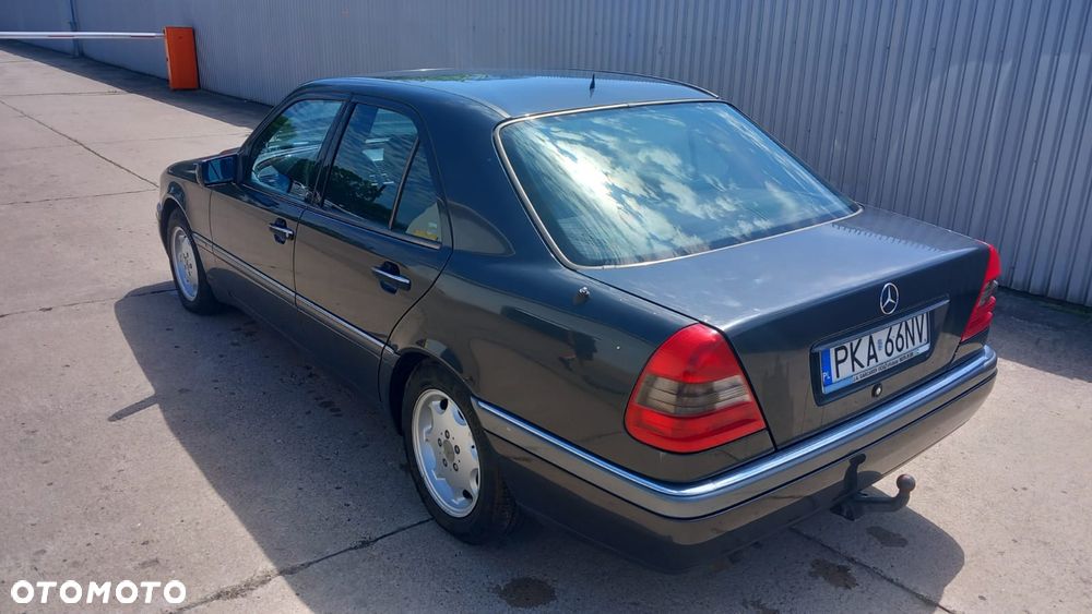 Mercedes-Benz Klasa C - 2