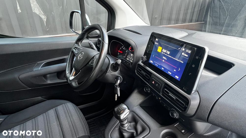 Opel Combo 1.2 Turbo Elite S&S - 39