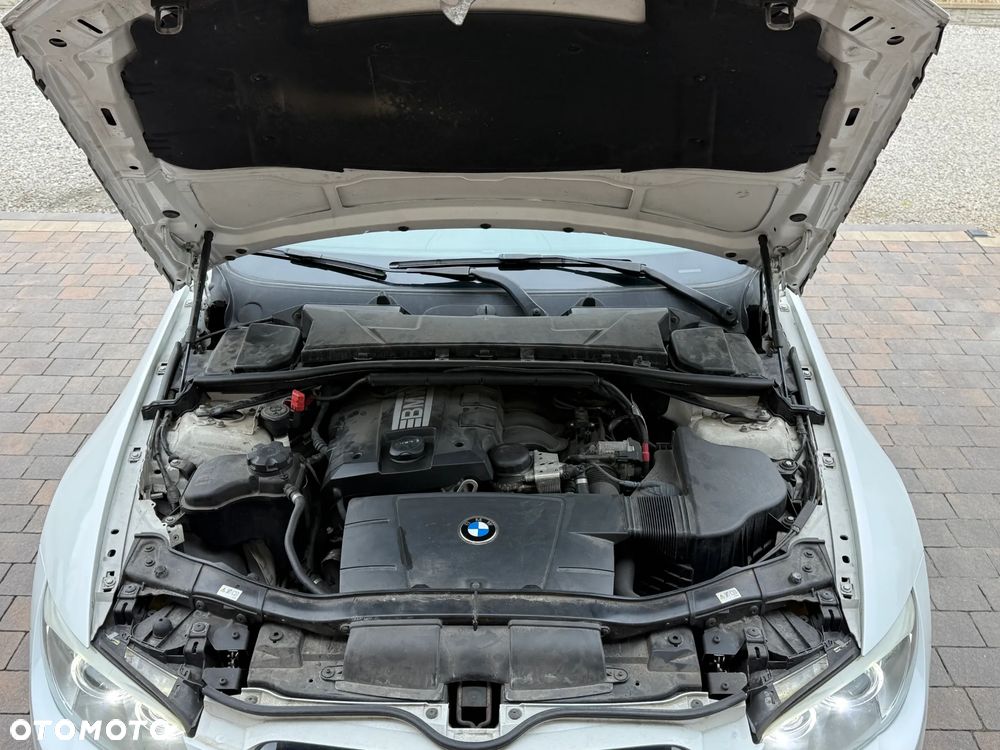 BMW Seria 3 320i M Sport Edition - 28