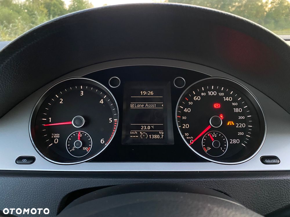 Volkswagen Passat CC - 20