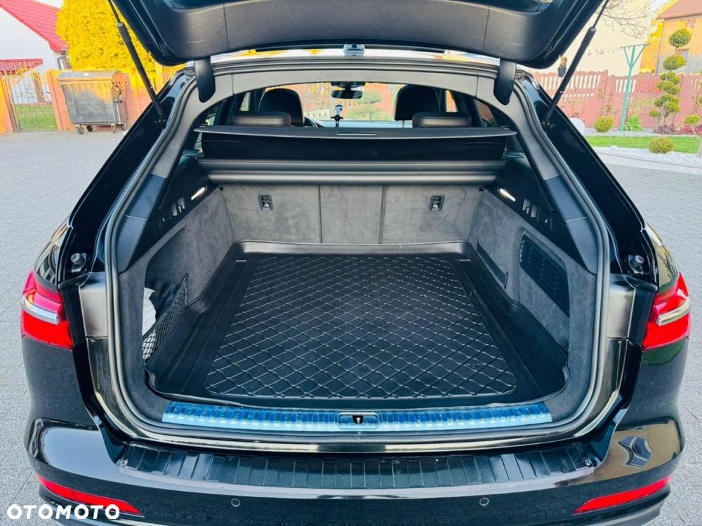 Audi A6 Avant 40 TDI quattro S tronic S line - 32