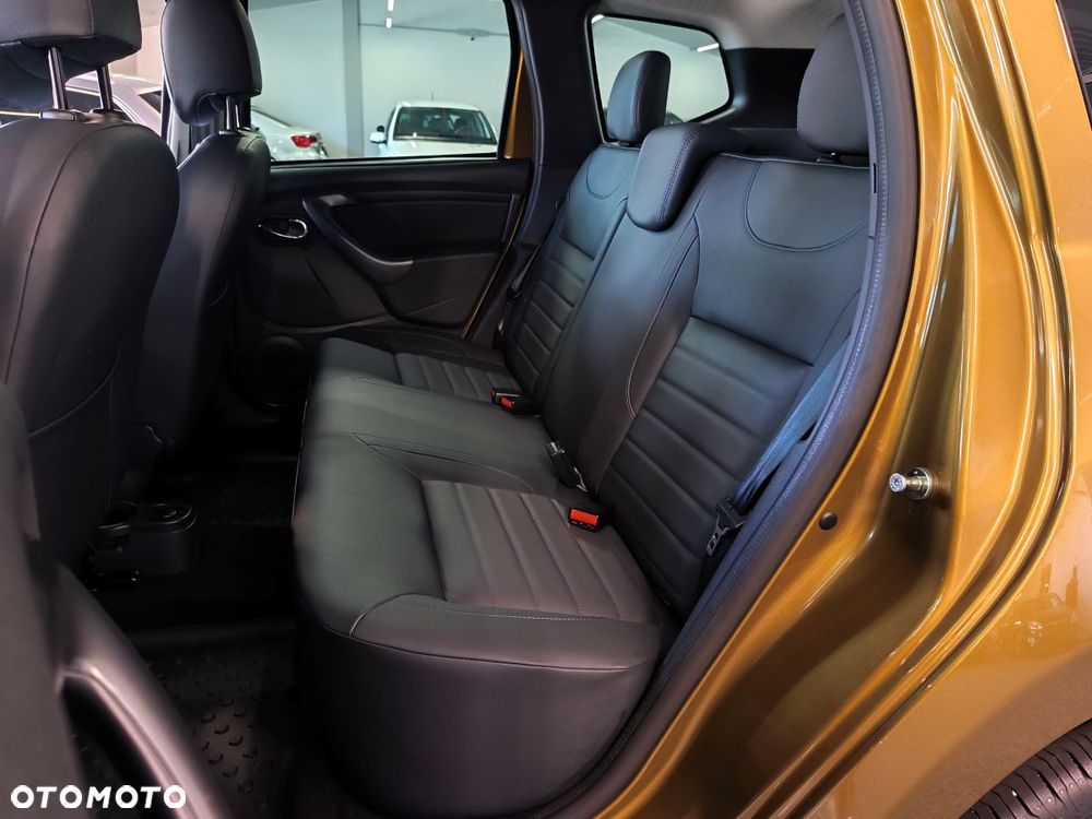 Dacia Duster 1.6 SCe Laureate S&S - 8