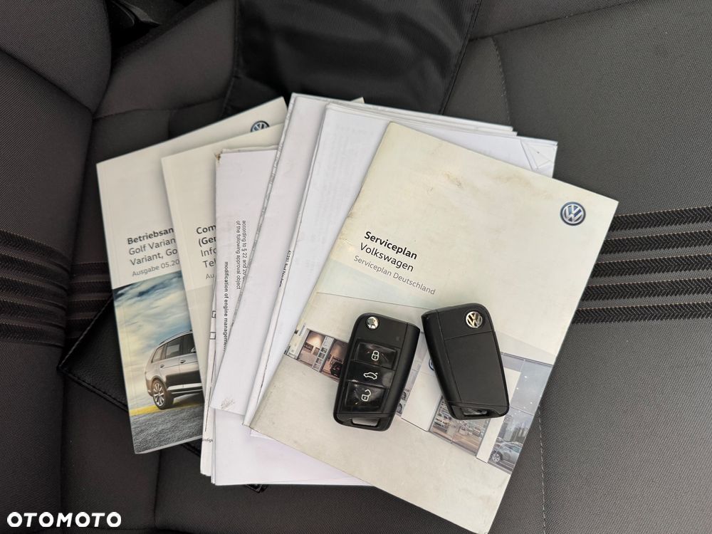 Volkswagen Golf 2.0 TDI BlueMotion Technology DSG Allstar - 15