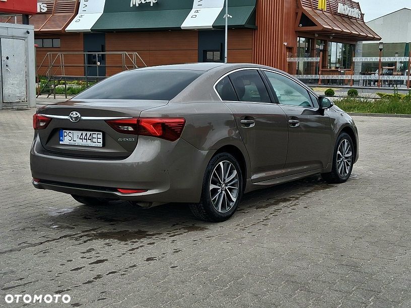 Toyota Avensis 1.8 Premium - 5