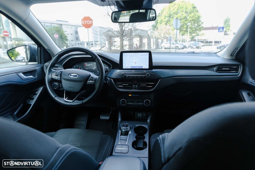 Ford Focus SW 1.0 EcoBoost Active Aut. - 23
