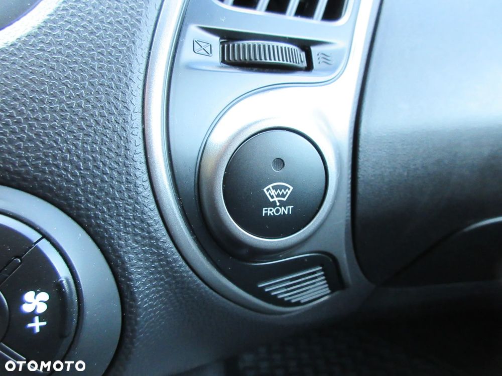 Hyundai ix35 2.0 GDI Premium 2WD - 23