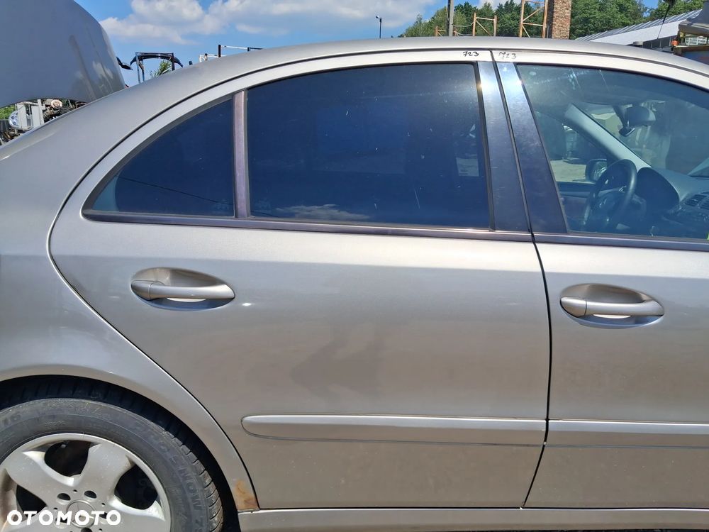 DRZWI PRAWY TYL MERCEDES E KLASA W211 723 - 1
