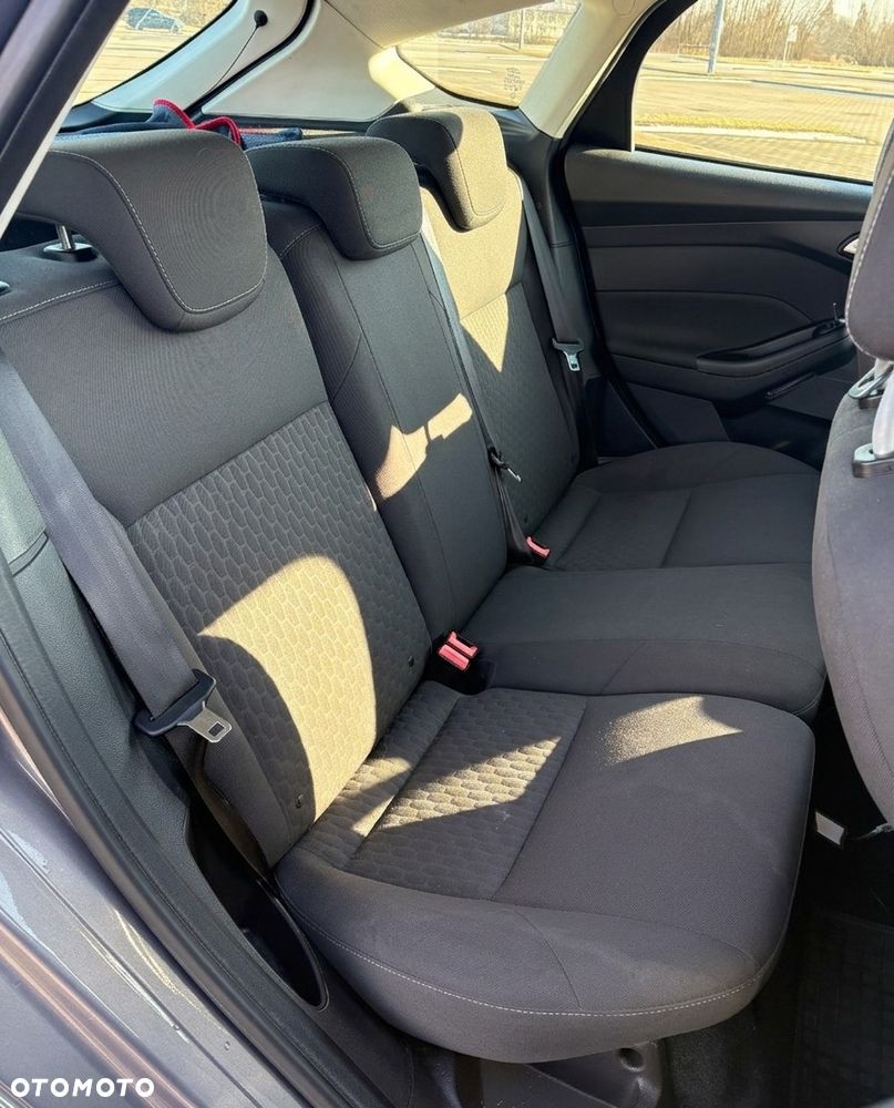 Ford Focus - 10