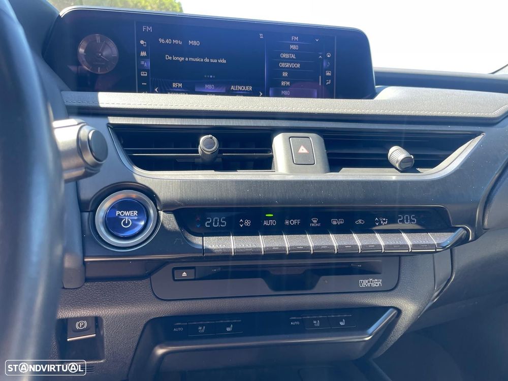 Lexus UX 250h Luxury - 12