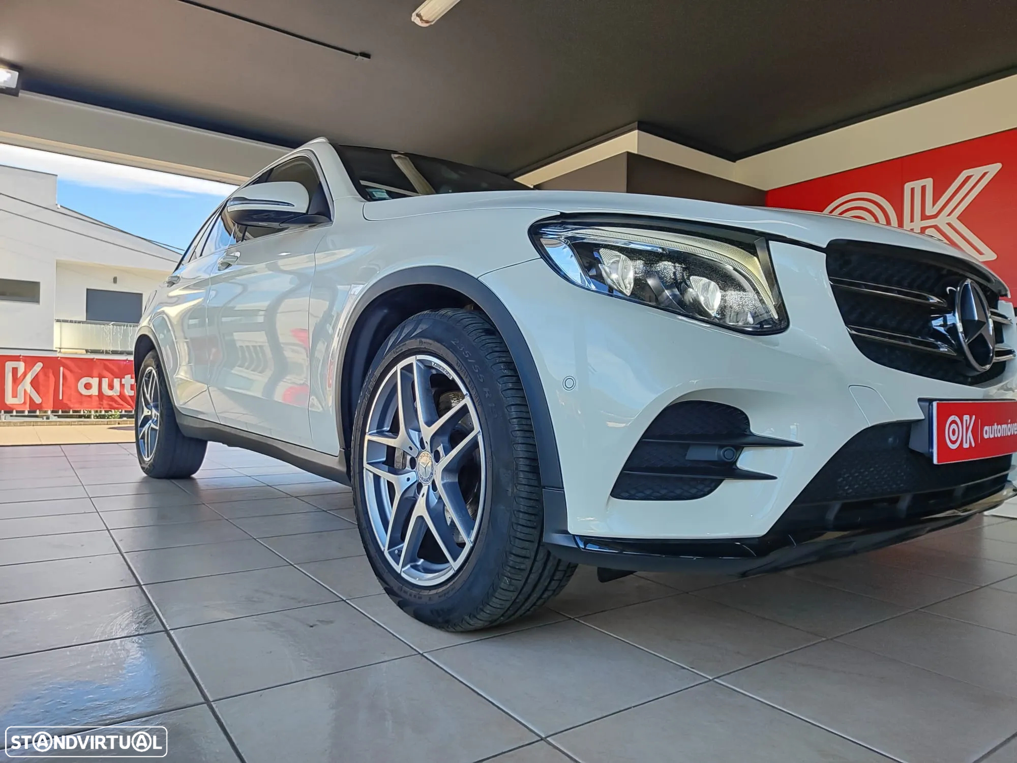 Mercedes-Benz GLC 220 d 4Matic 9G-TRONIC AMG Line - 2