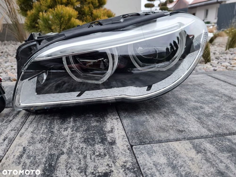BMW 5 M5 F10 F11 LIFT LCI Lampy przód Full Led Adaptive 735248108 742414601 - 4
