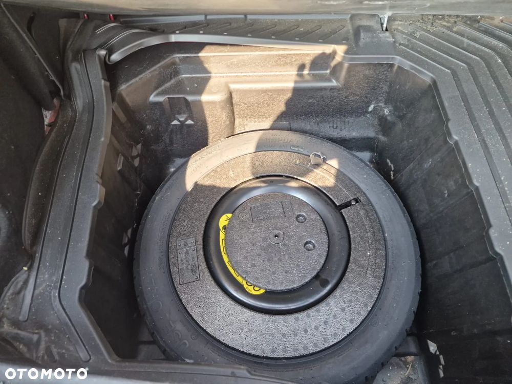 Ford Puma 1.0 EcoBoost mHEV Titanium - 26