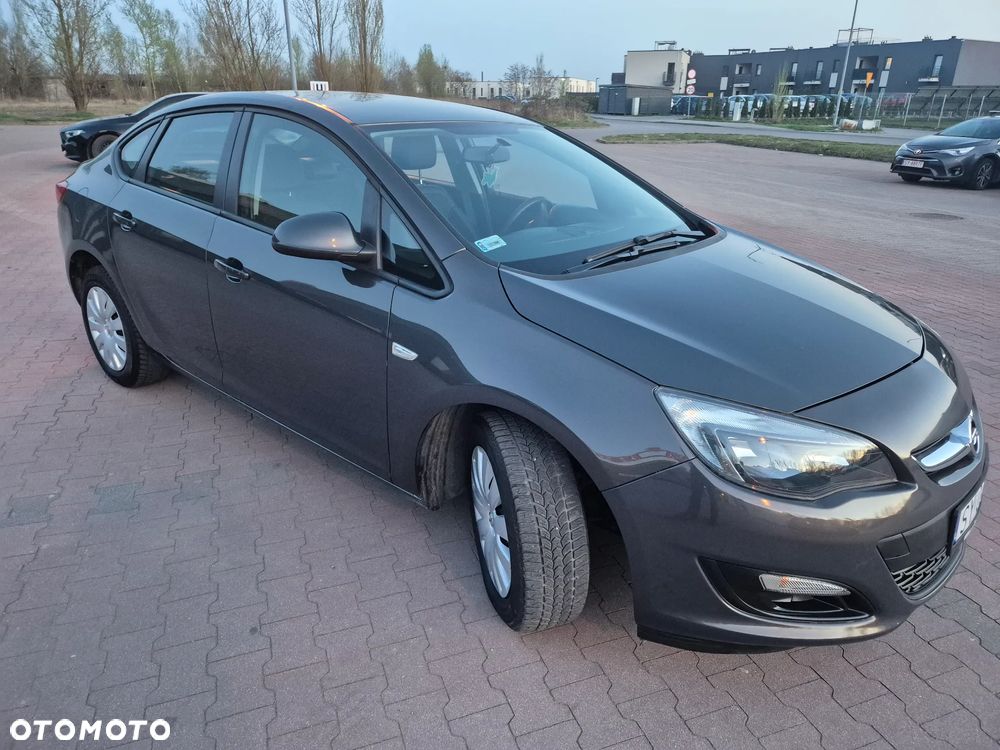 Opel Astra 1.6 Business - 4