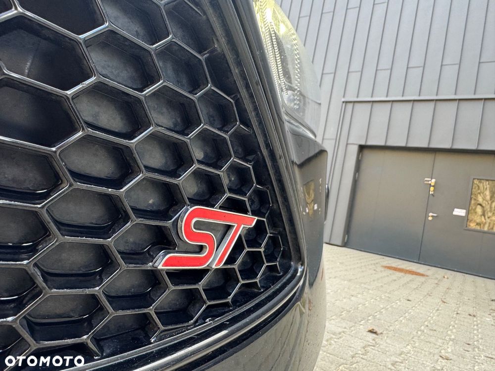 Ford Focus 2.0 TDCi ST-2 - 19