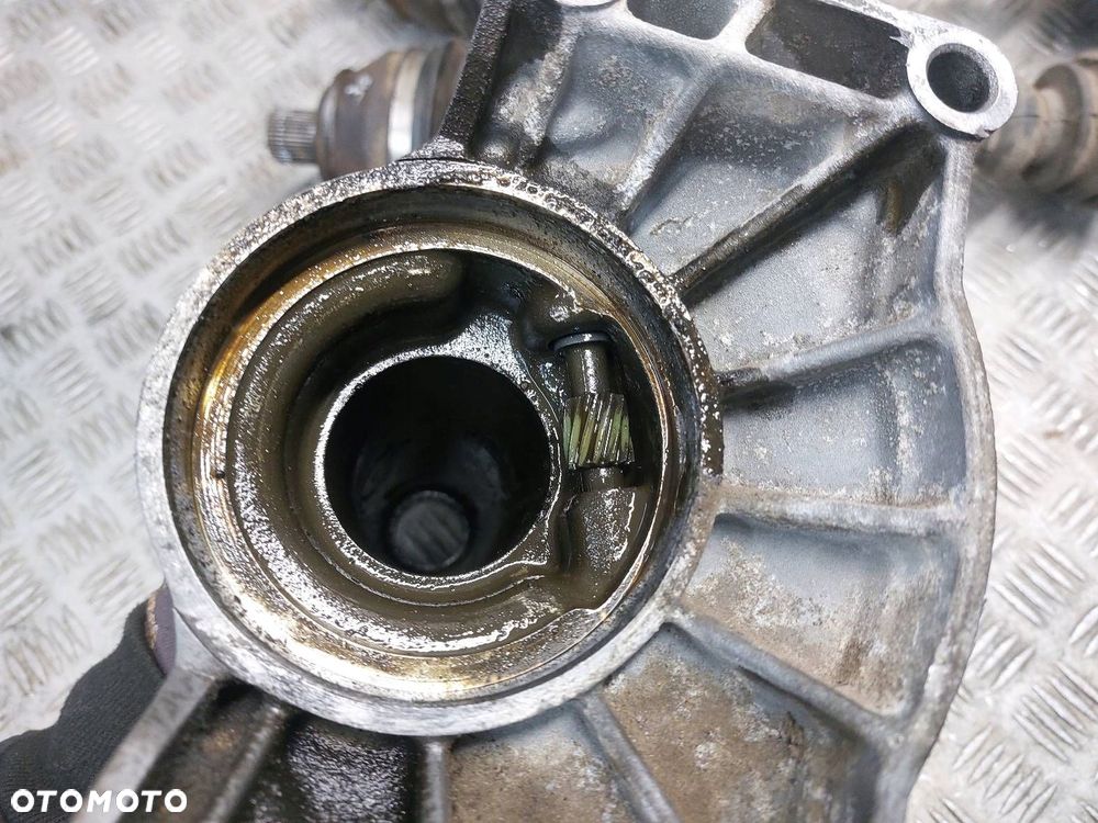 PÓŁOŚ LEWY PRZÓD + PRAWY PRZÓD 5B VOLKSWAGEN TRANSPORTER T4 2.4 D - 8