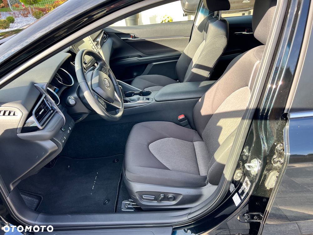 Toyota Camry 2.5 Hybrid Comfort CVT - 16