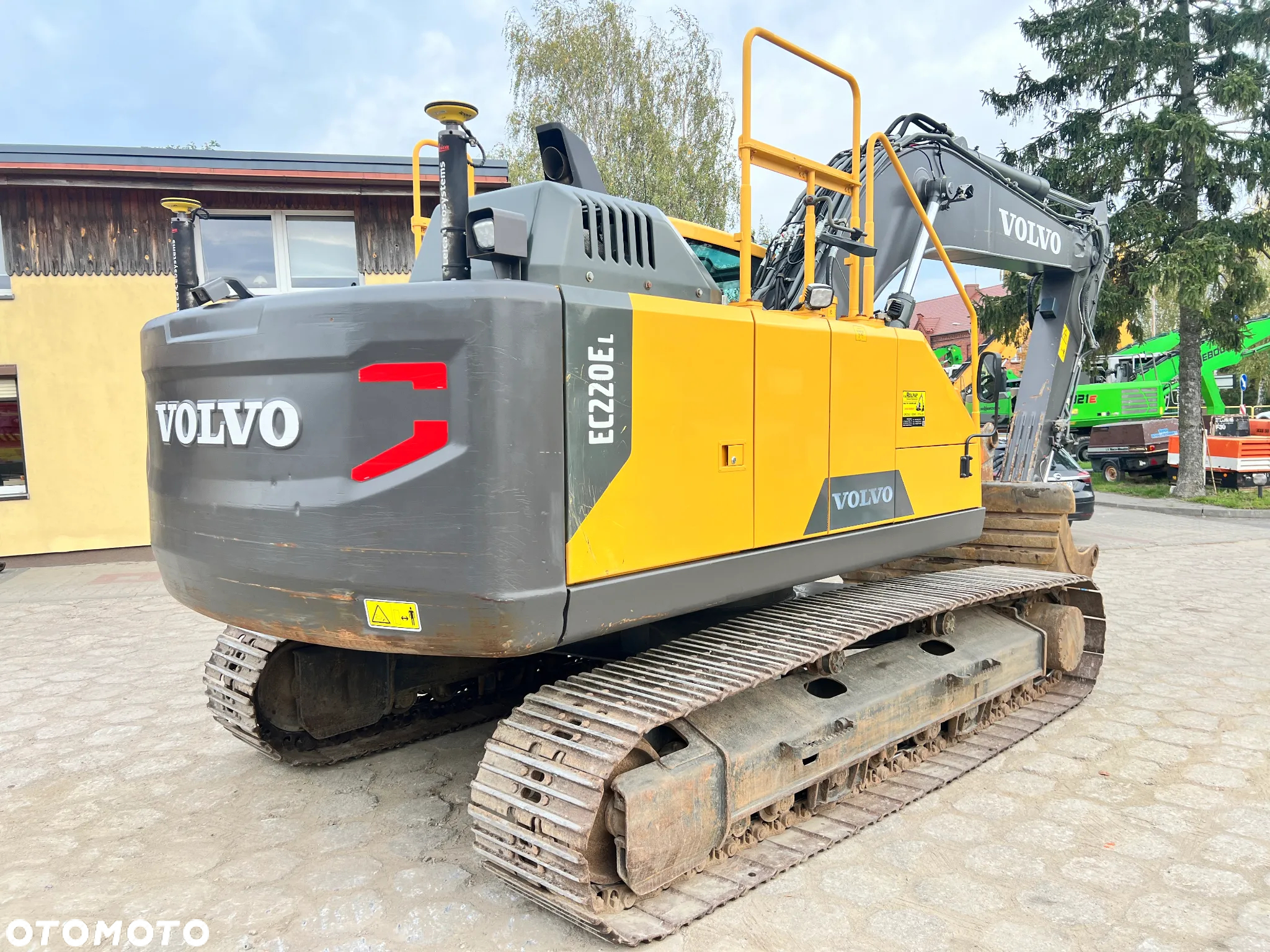 Volvo koparka gąsienicowa VOLVO EC220EL ROTOTILT 2x łyżka , system LEICA 3D, 2x szybkozłącze S70, webasto - 2
