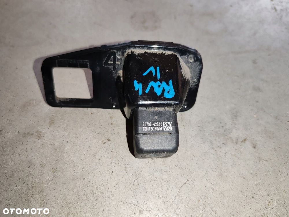 Kamera cofania 86790-42030 Toyota RAV-4 IV 12-18 - 2