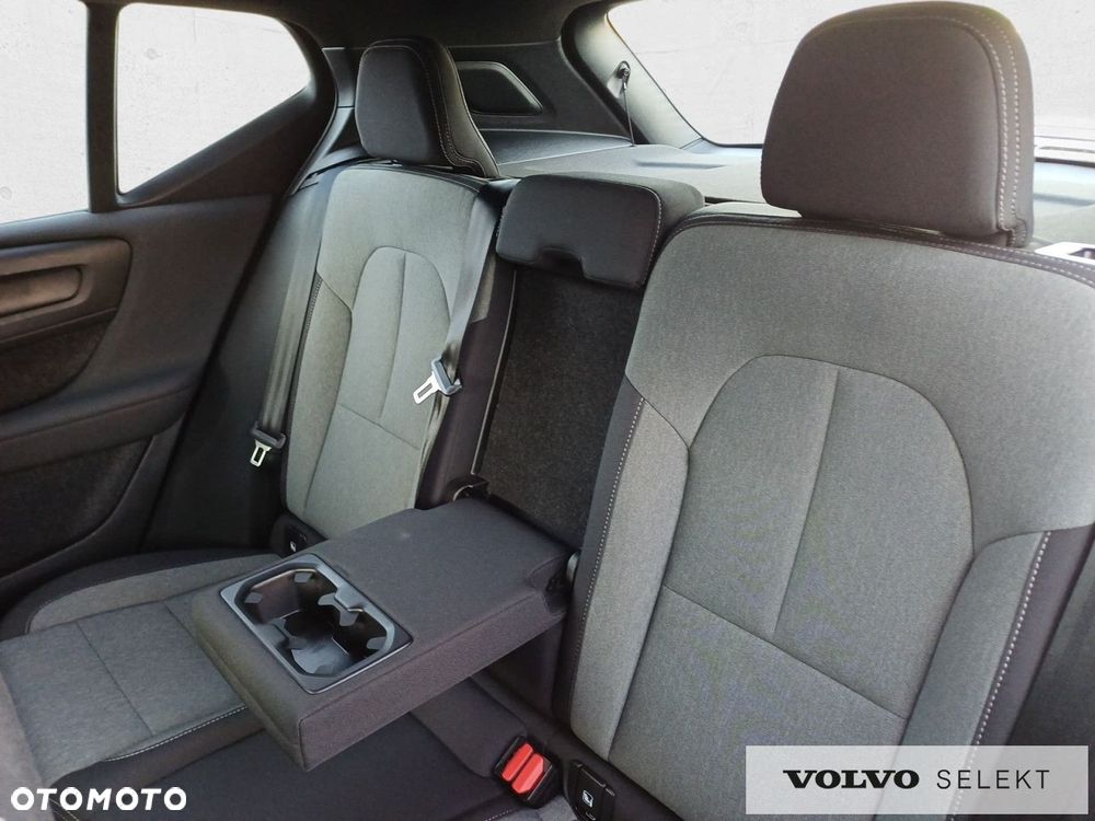 Volvo XC 40 - 18
