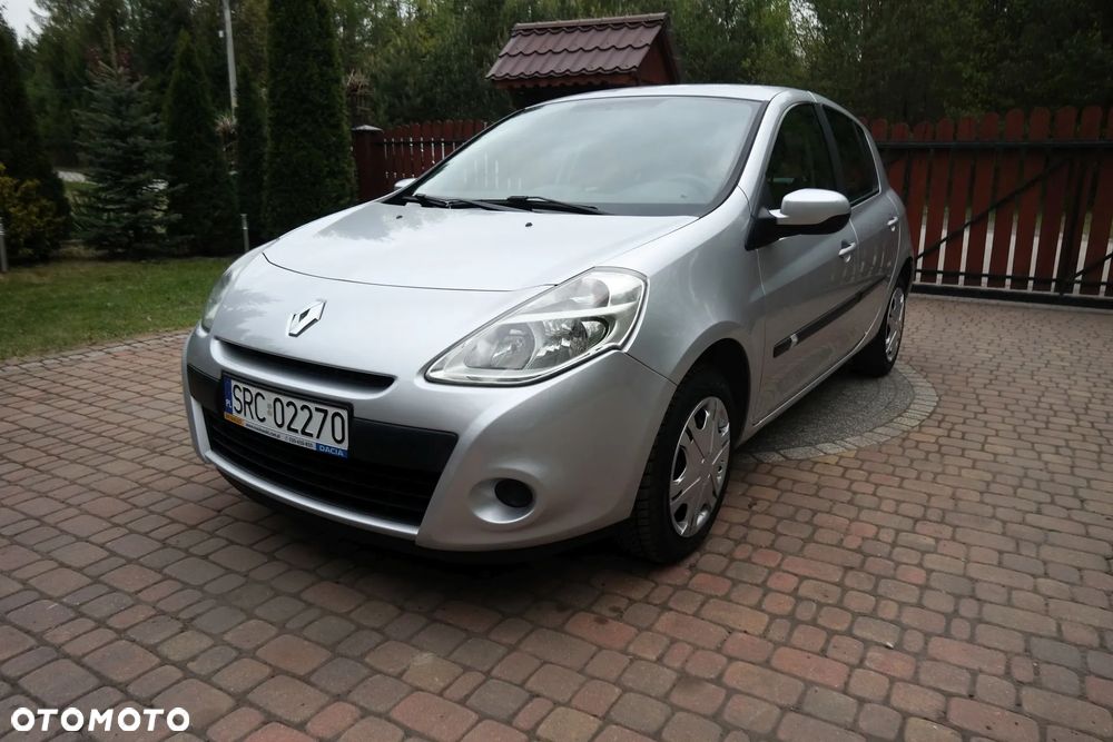 Renault Clio 1.2 16V Alize - 1