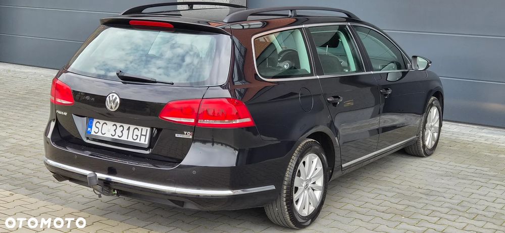 Volkswagen Passat Variant 1.6 TDI DPF BlueMot Comfortline - 9
