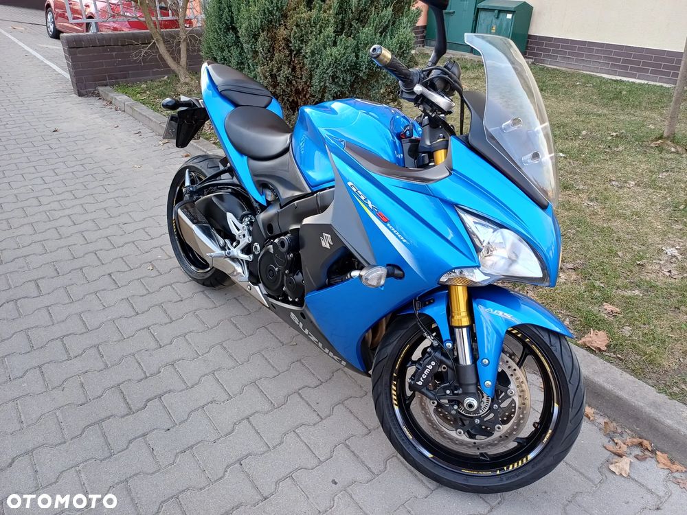 Suzuki GSX 1000 - 2