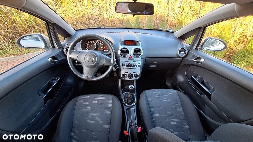 Opel Corsa - 11